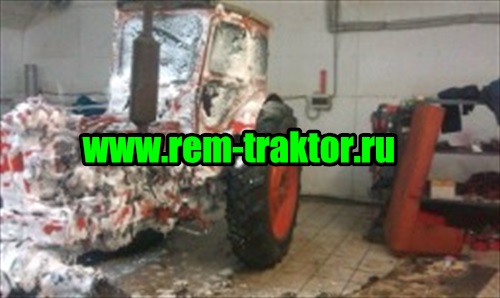 Трактор Т-40 обработан пеной